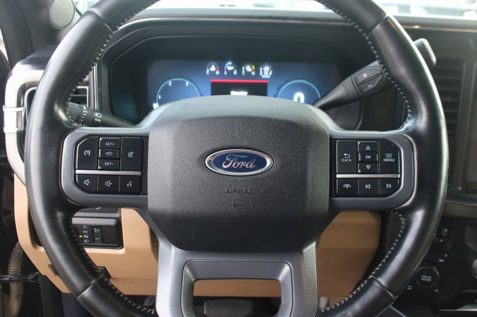 Used 2023 Ford F250 Lariat w/ Sport Appearance Package AWD/4WD image 19
