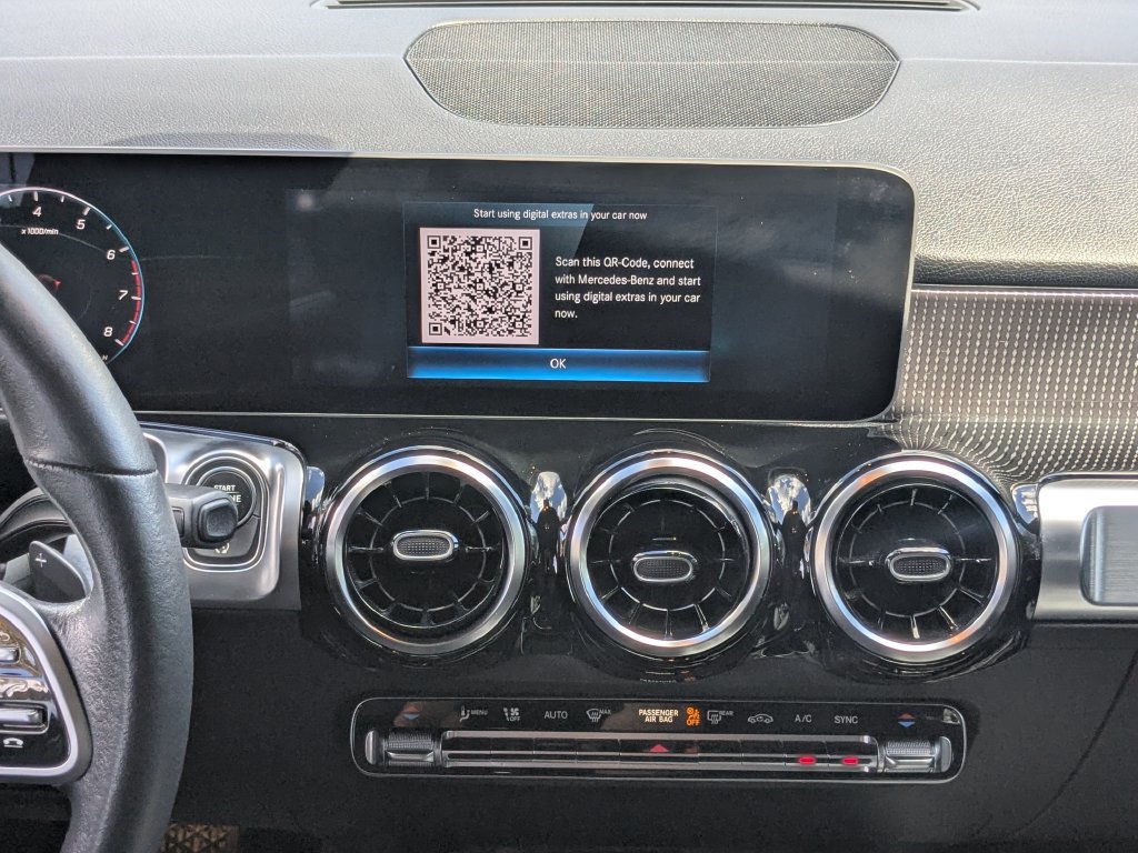 Certified 2021 Mercedes-Benz GLB 250 4MATIC image 5