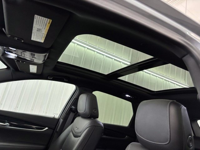 Used 2023 Cadillac XT5 Premium Luxury AWD/4WD image 9