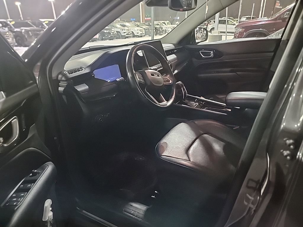 Used 2022 Jeep Compass Trailhawk w/ Trailhawk Elite Group image 12