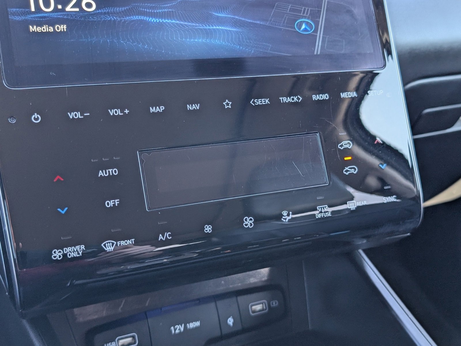 Used 2024 Hyundai Tucson Limited image 17