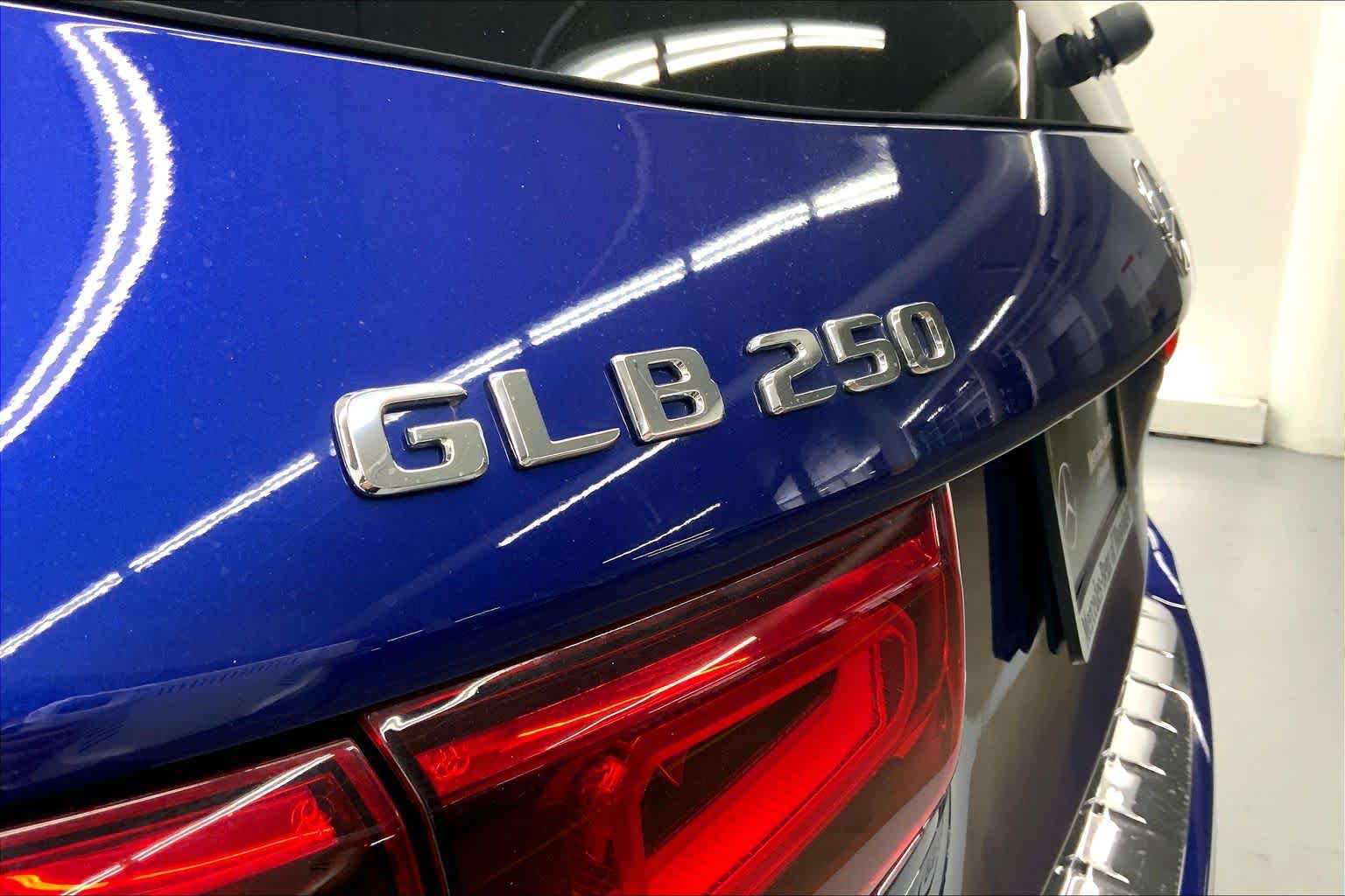 Certified 2022 Mercedes-Benz GLB 250 4MATIC image 14