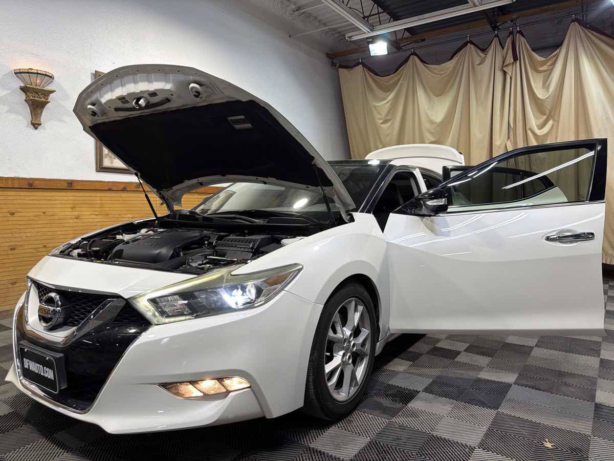 Used 2016 Nissan Maxima Platinum FWD image 11