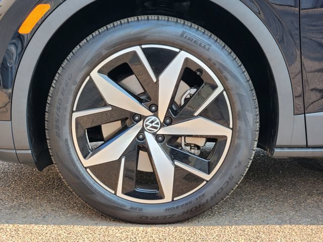 Certified 2025 Volkswagen ID.4 Pro S AWD/4WD image 9