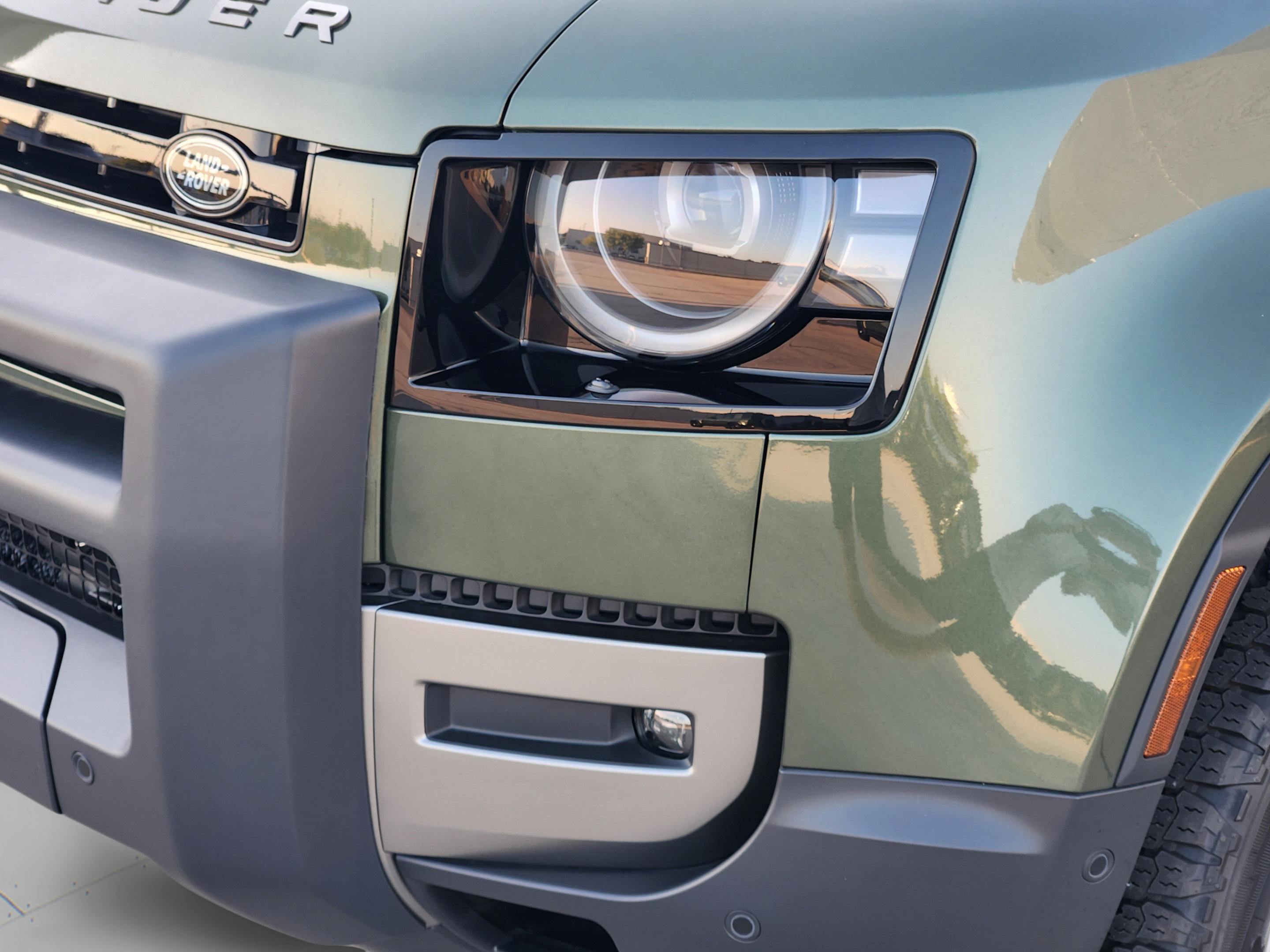 New 2026 Land Rover Defender 110 S AWD/4WD image 30