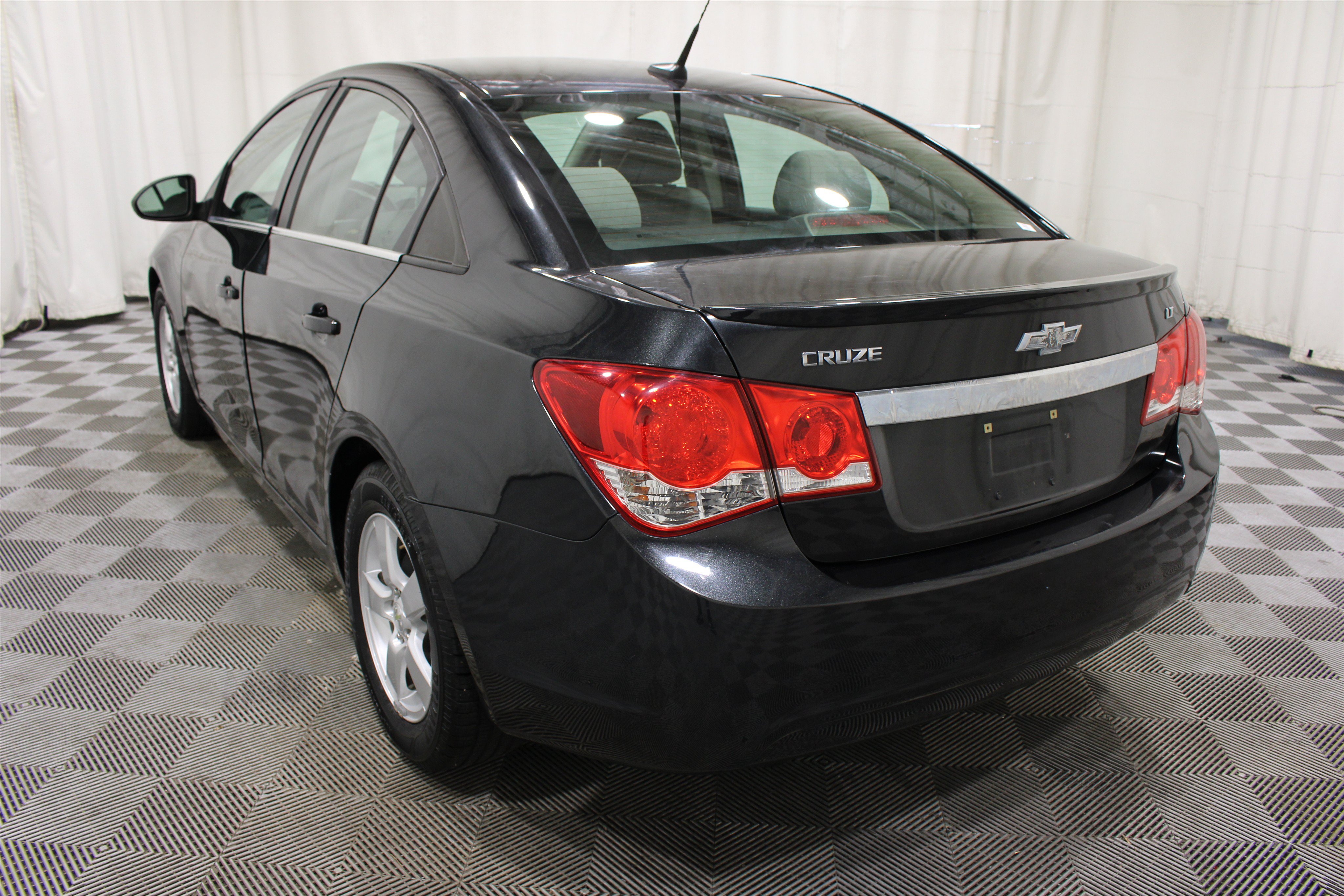 Used 2014 Chevrolet Cruze LT FWD image 27