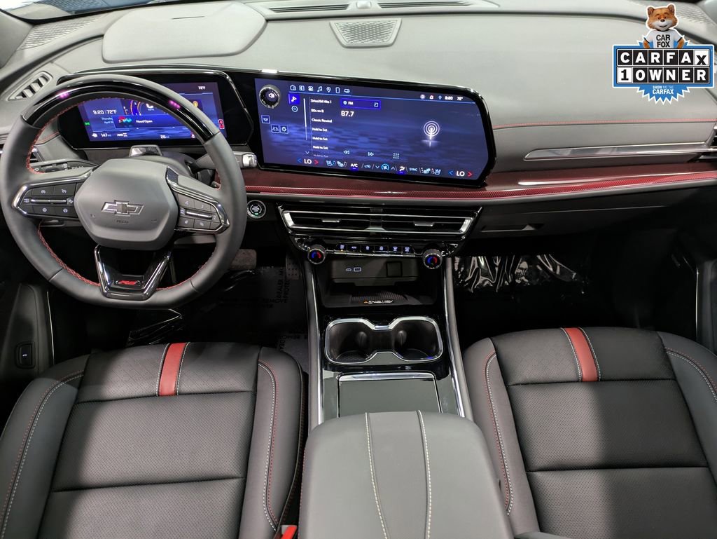 Used 2025 Chevrolet Traverse RS AWD/4WD image 23