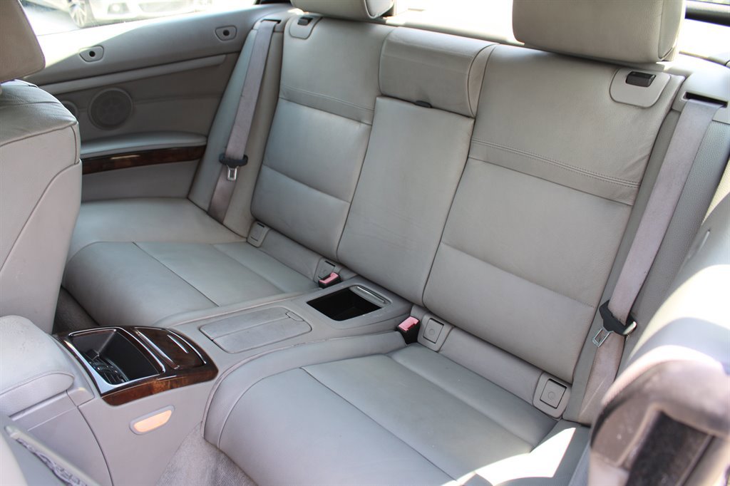 Used 2009 BMW 328i Convertible image 23