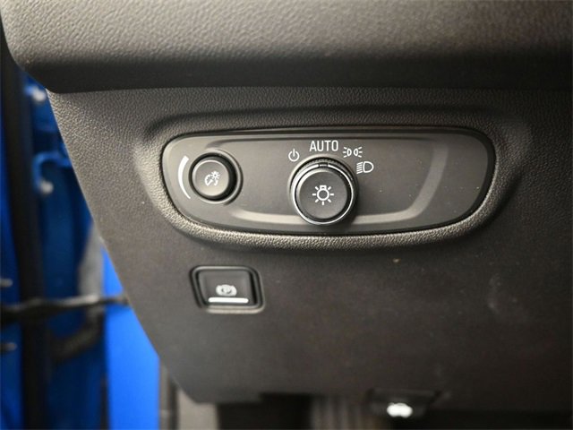 Used 2024 GMC Terrain SLE image 16