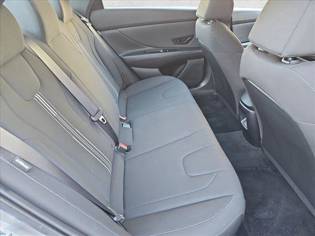 Used 2025 Hyundai Elantra SEL FWD image 20