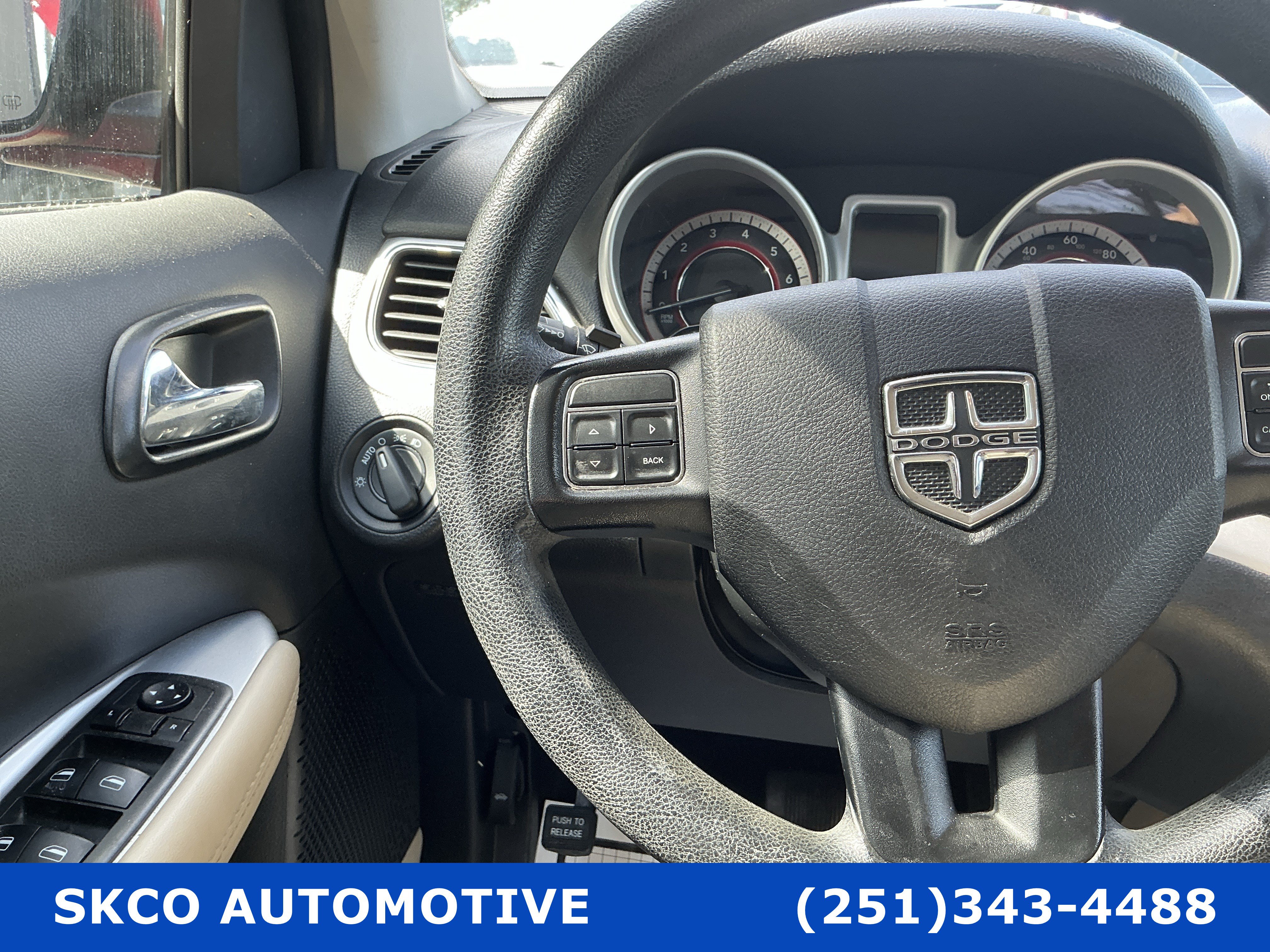 Used 2018 Dodge Journey SE FWD image 19
