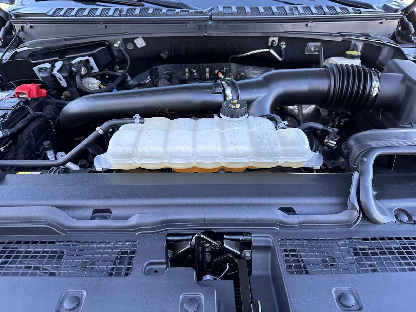 Used 2024 Ford Expedition XLT image 13