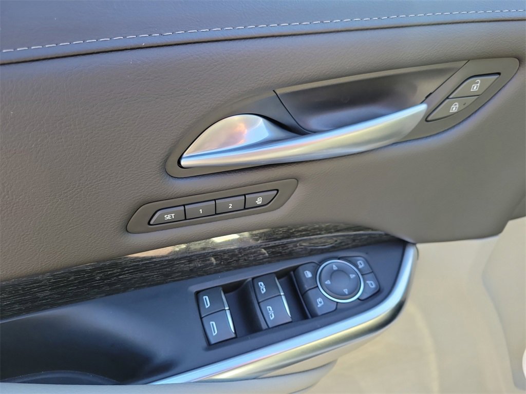 Used 2023 Cadillac XT4 Premium Luxury image 27