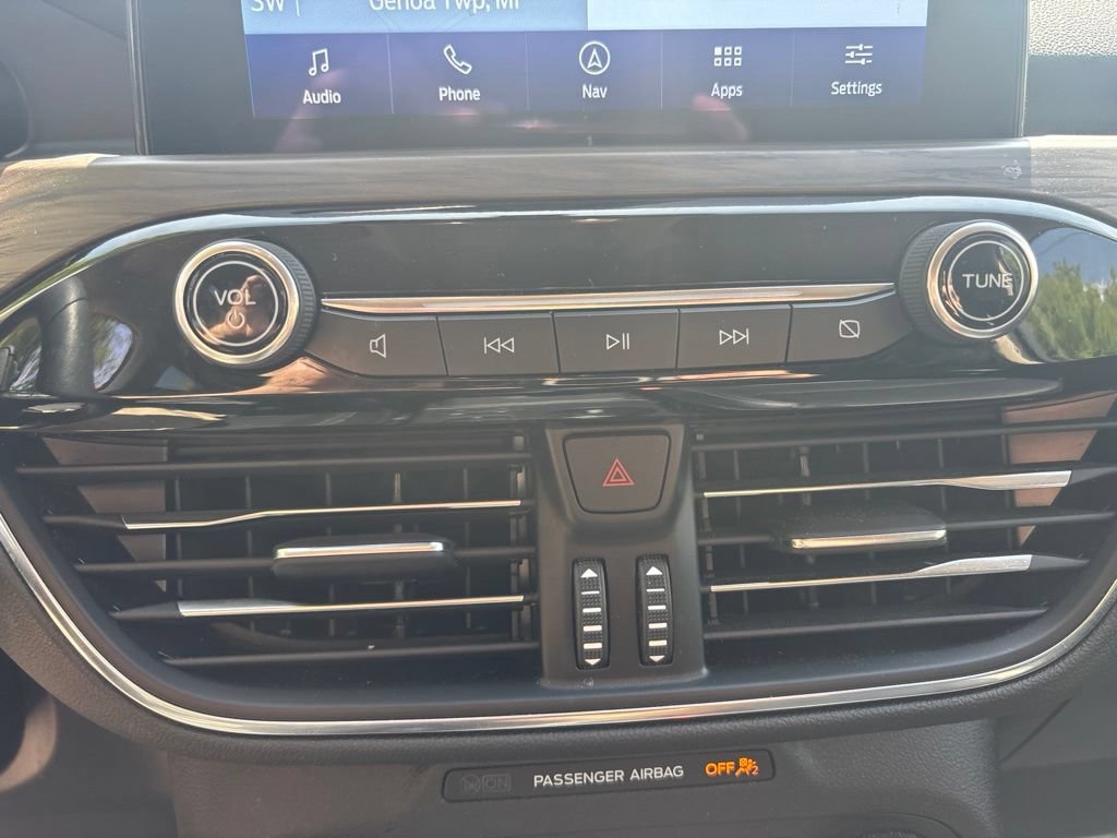 Used 2020 Ford Escape Titanium AWD/4WD image 24