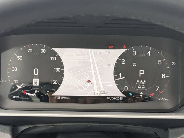 Used 2024 Land Rover Discovery S image 3