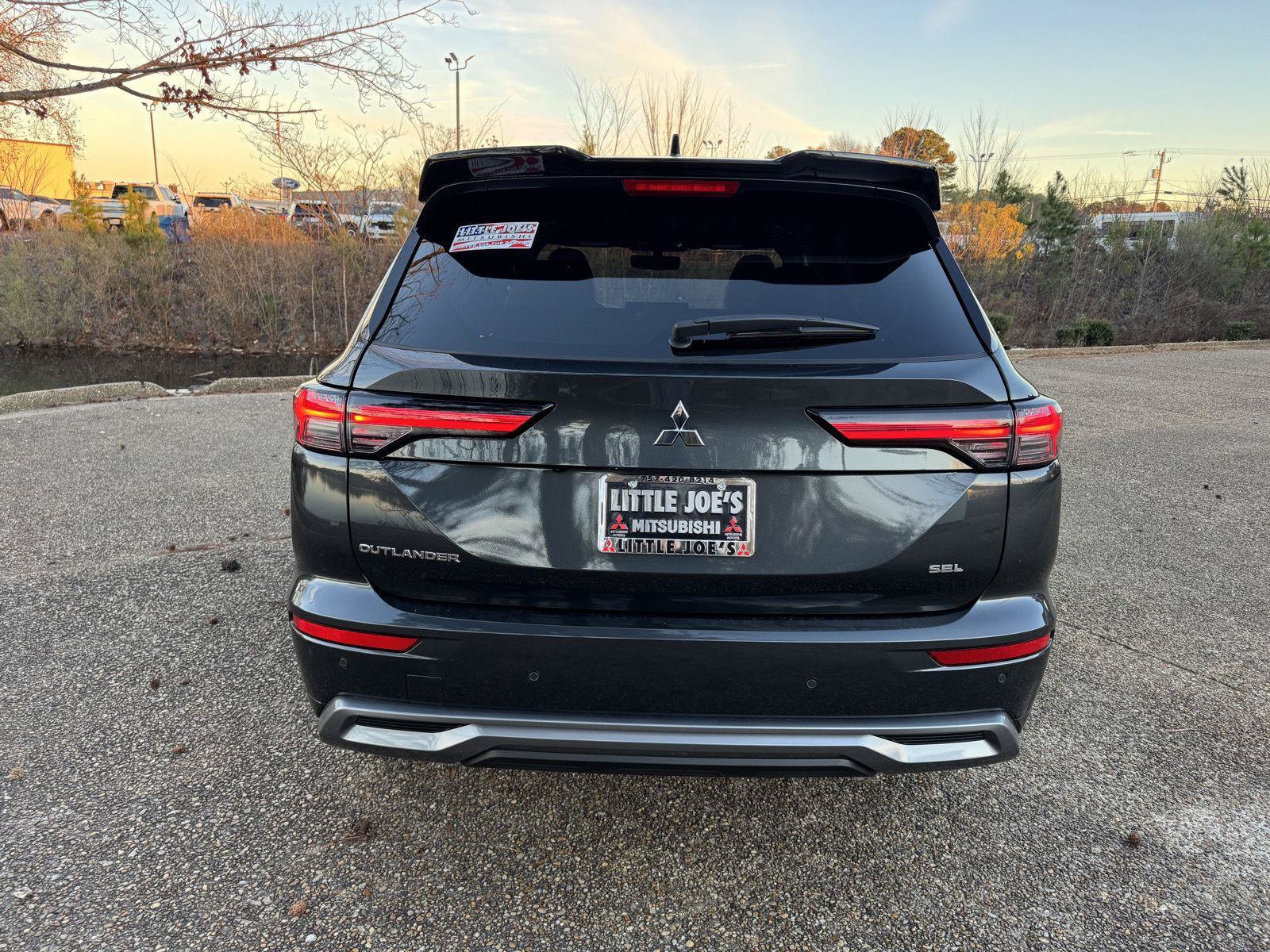 New 2026 Mitsubishi Outlander SEL FWD image 6