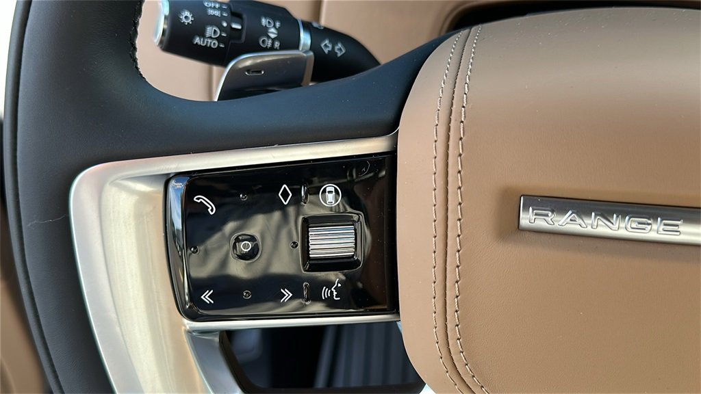 New 2025 Land Rover Range Rover SE image 14