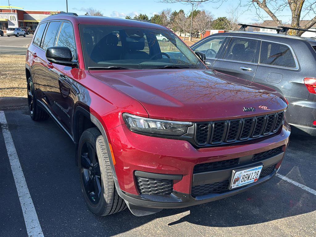 Used 2023 Jeep Grand Cherokee L Laredo AWD/4WD image 2