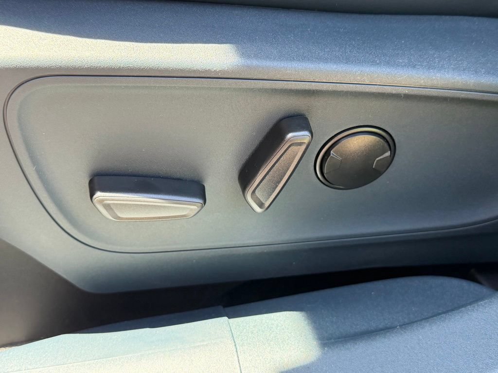 New 2026 Ford Maverick Lariat AWD/4WD image 21