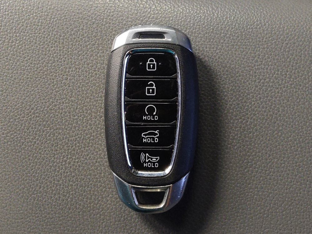 Used 2023 Hyundai Elantra SEL w/ Cargo Package FWD image 32