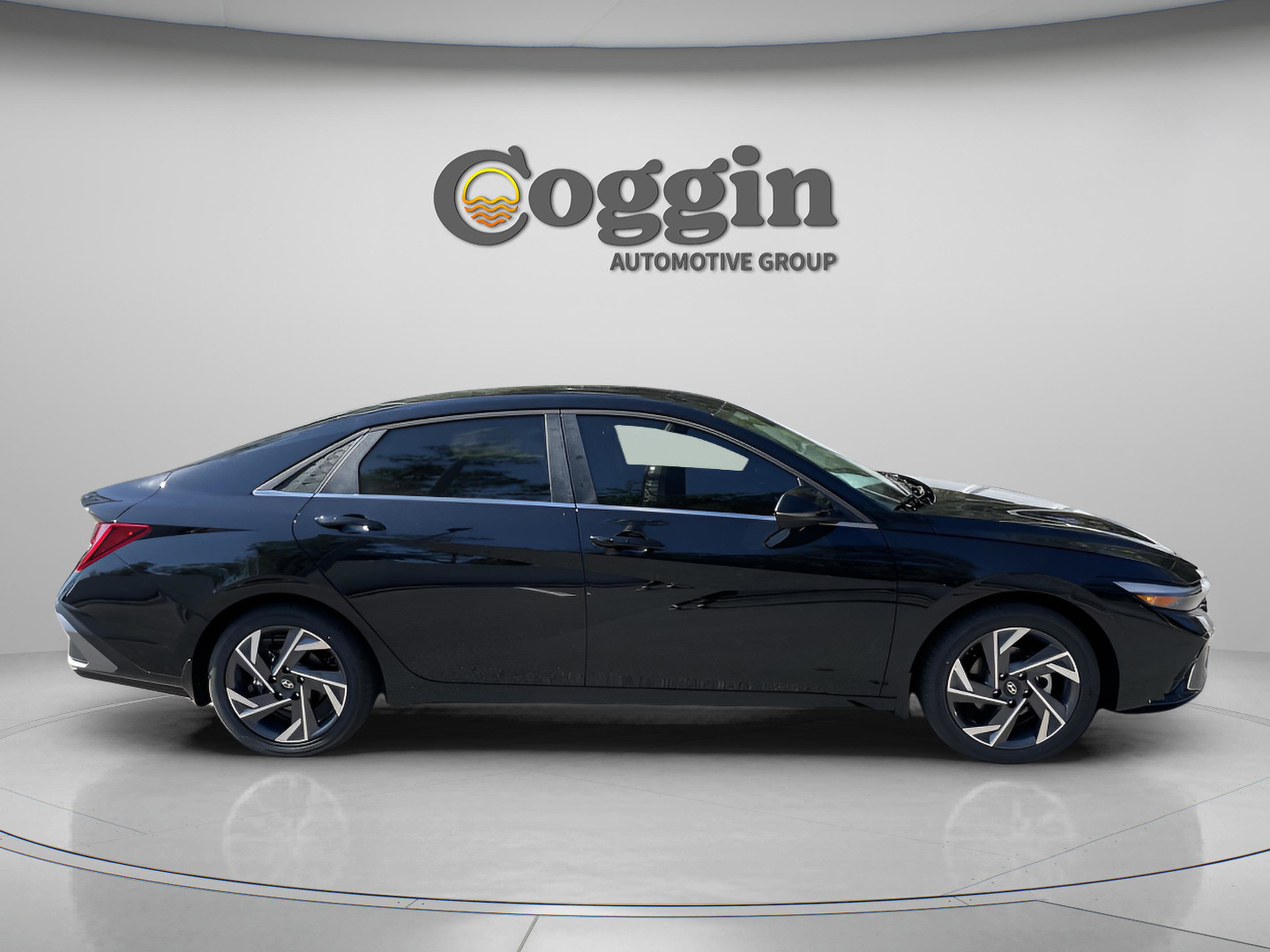 New 2026 Hyundai Elantra Limited image 6