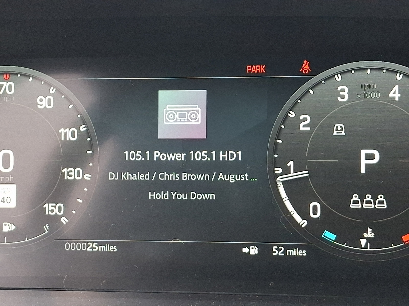 New 2026 Land Rover Defender 90 V8 AWD/4WD image 18