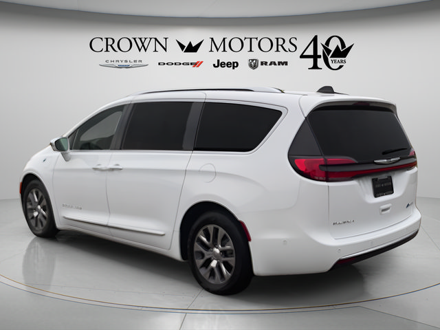 Used 2024 Chrysler Pacifica Pinnacle FWD image 7