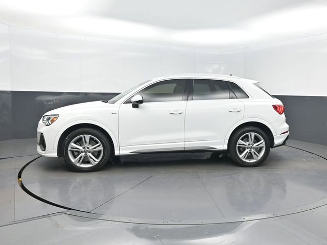 Used 2019 Audi Q3 2.0T Premium Plus w/ Premium Plus Package AWD/4WD image 36