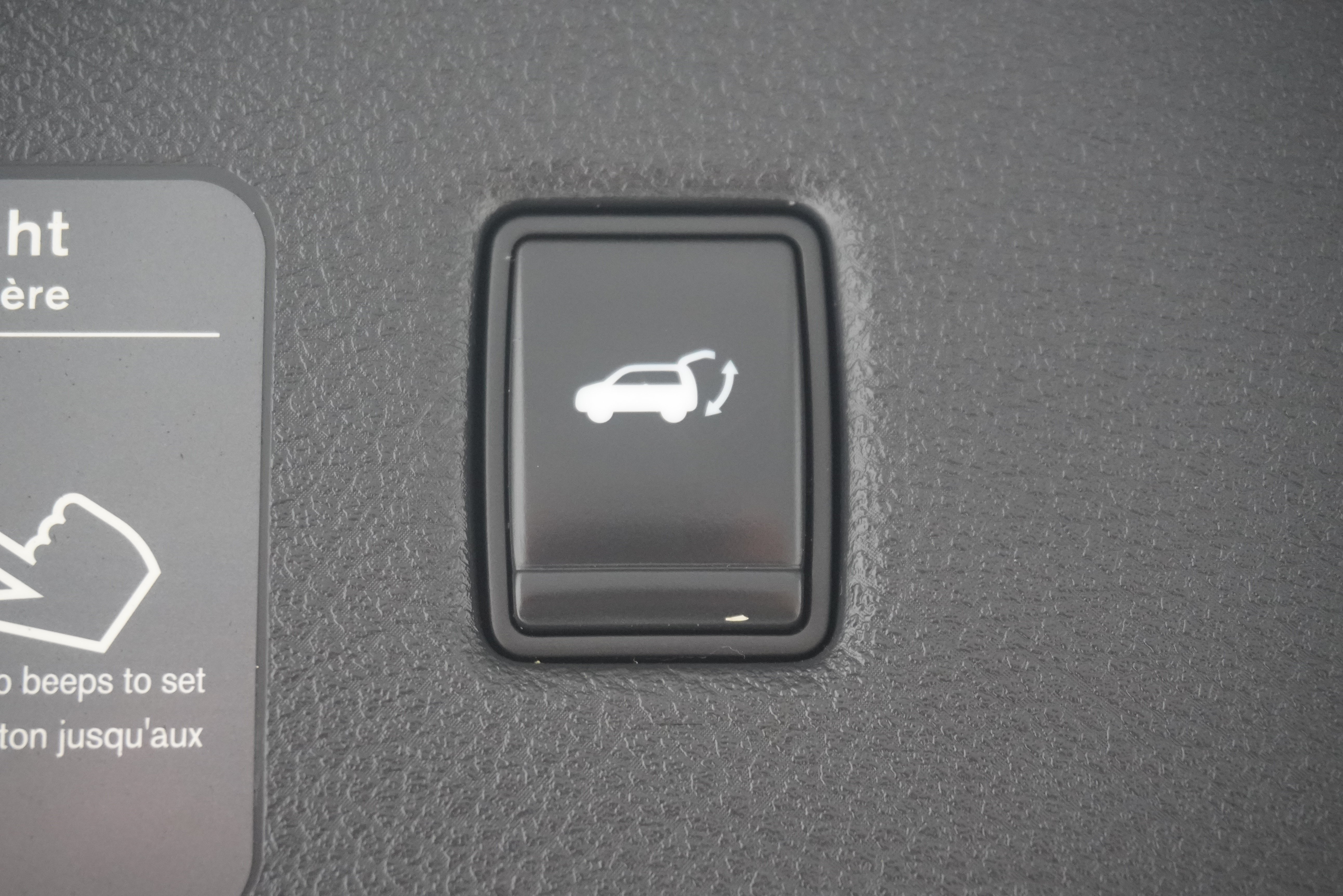 Used 2019 INFINITI QX50 Essential w/ Premium Heat Package FWD image 32
