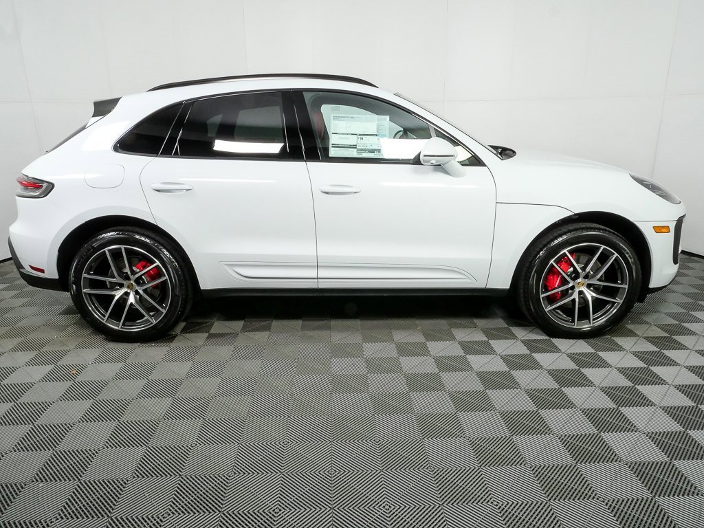 New 2026 Porsche Macan S image 28