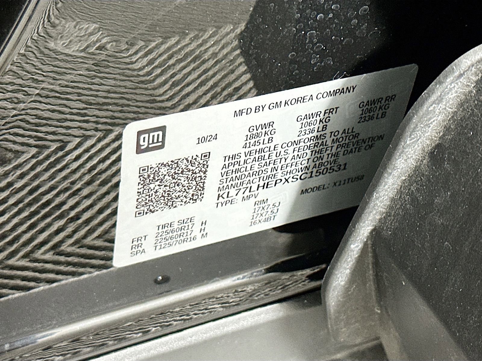 Used 2025 Chevrolet Trax LT image 30