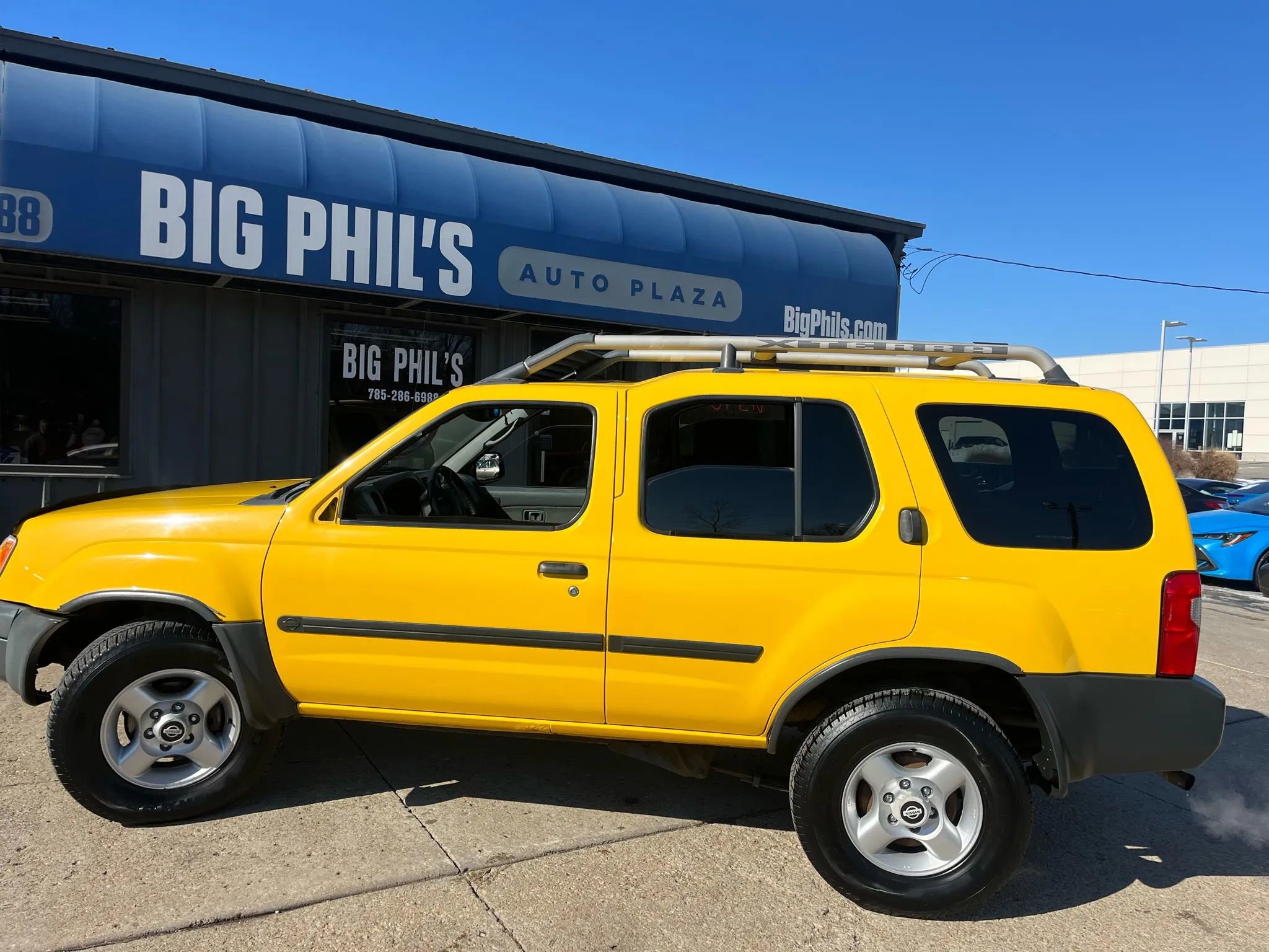 Used 2001 Nissan Xterra SE AWD/4WD image 2