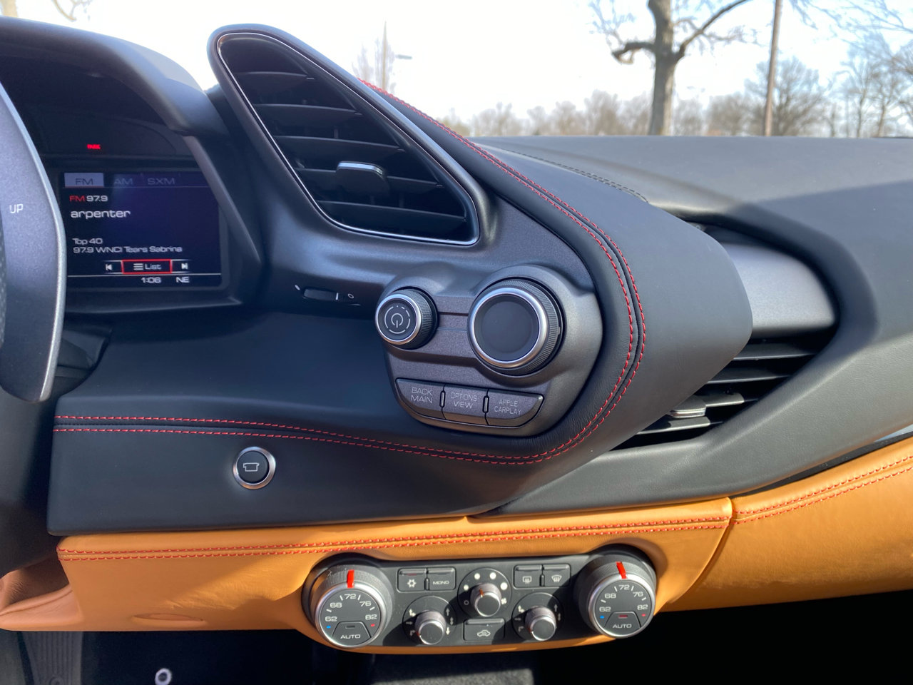 Used 2018 Ferrari 488 Spider image 39