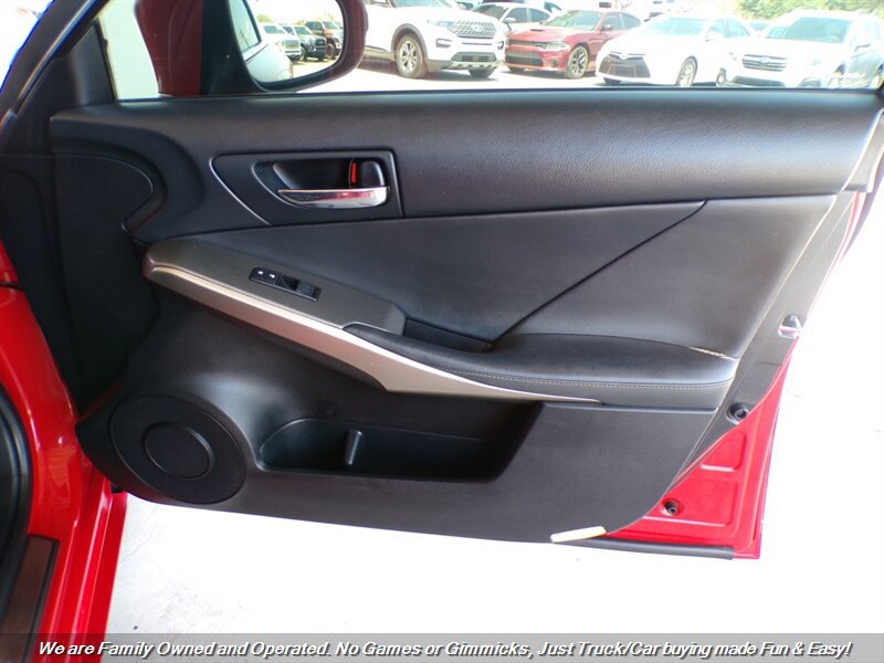 Used 2016 Lexus IS 200t w/ F Sport Package RWD image 29