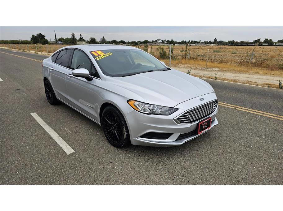 Used 2018 Ford Fusion SE image 1
