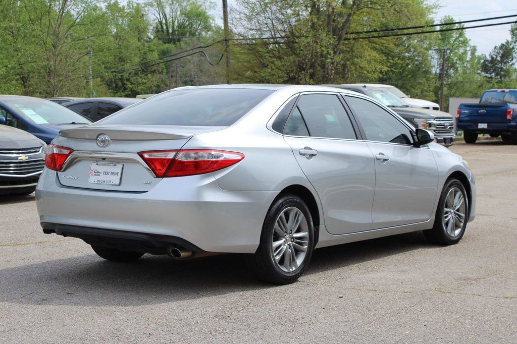 Used 2015 Toyota Camry SE image 8