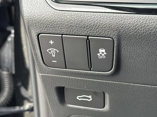 Used 2025 Kia K5 GT-Line AWD/4WD image 15