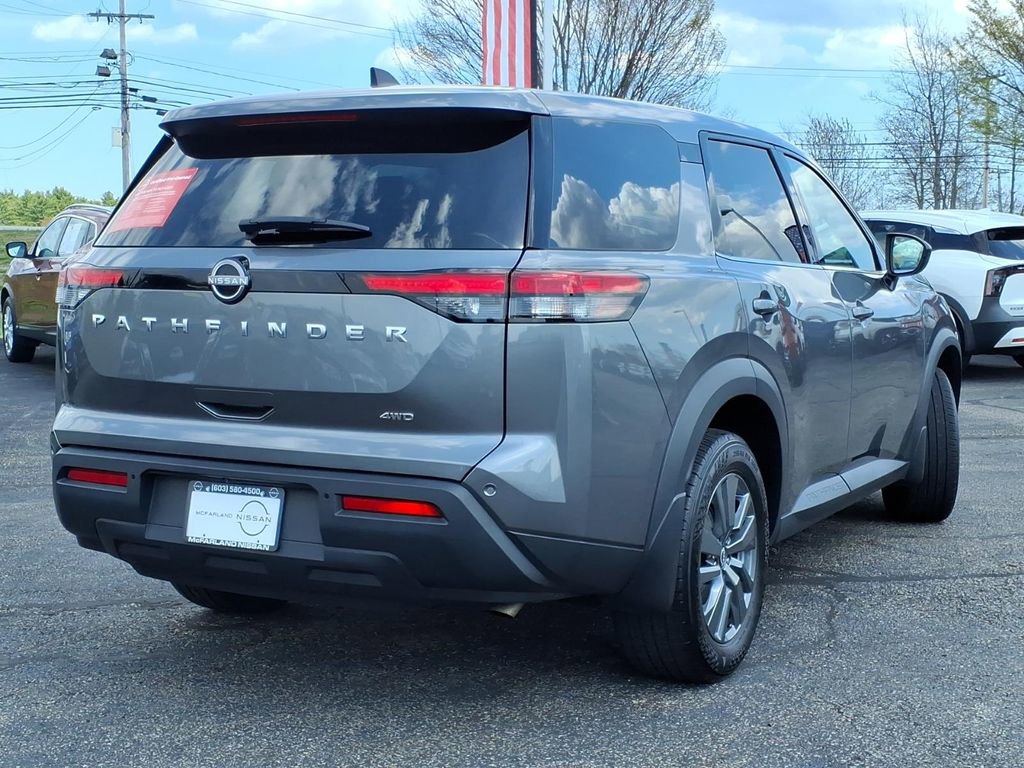 Certified 2024 Nissan Pathfinder S AWD/4WD image 3