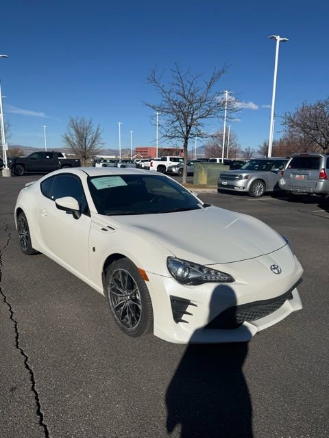 Used 2017 Toyota 86 image 4