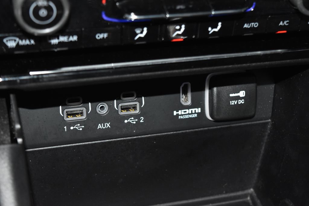 Used 2025 Jeep Grand Cherokee Summit AWD/4WD image 14