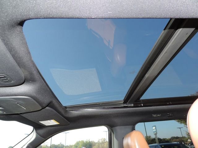 Used 2022 Ford F150 Platinum image 11