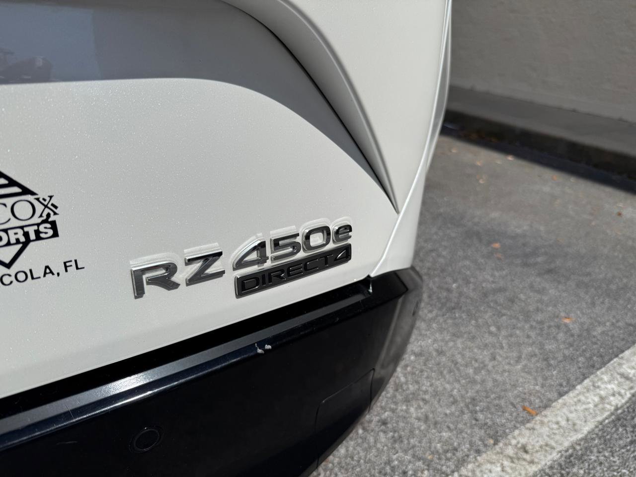 Used 2023 Lexus RZ 450e Premium w/ Accessory Package (Z1) image 9