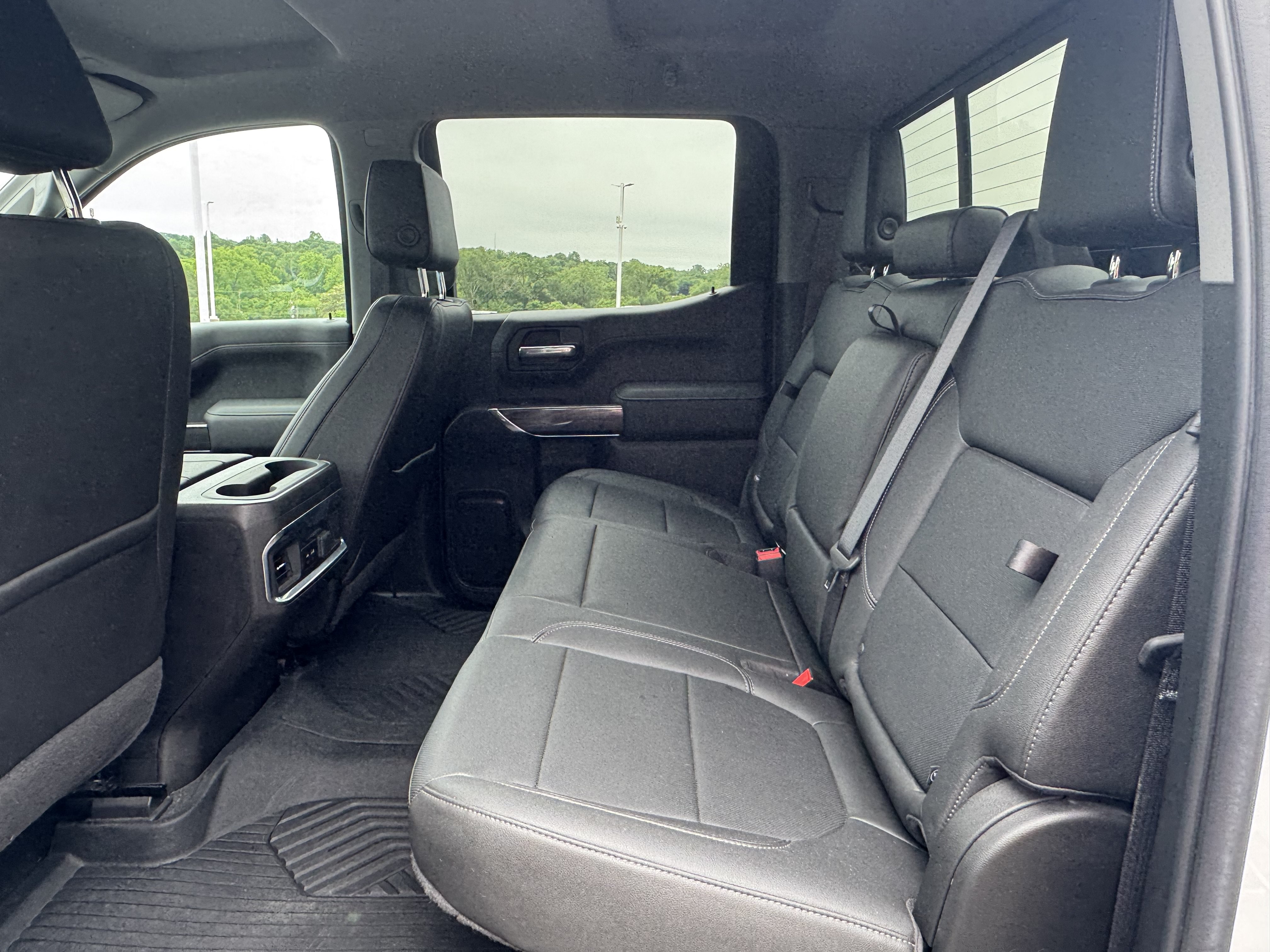 Used 2021 Chevrolet Silverado 1500 LTZ AWD/4WD image 7