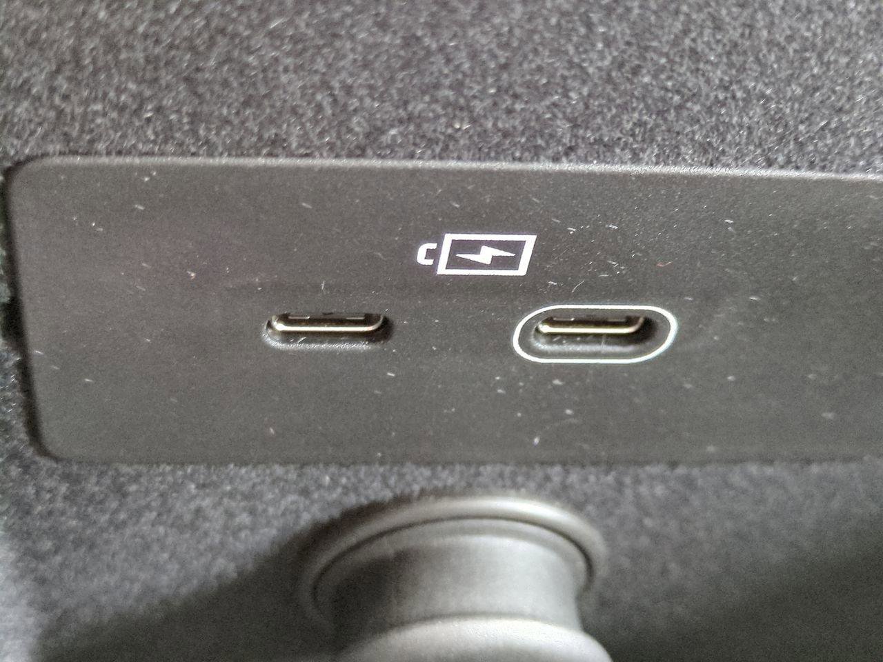 New 2026 Volvo XC90 B6 Ultra w/ Lounge Package image 21