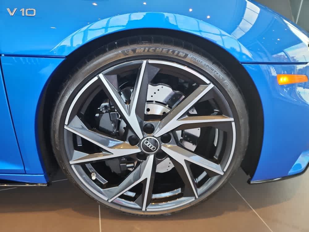 Used 2022 Audi R8 V10 performance RWD image 17