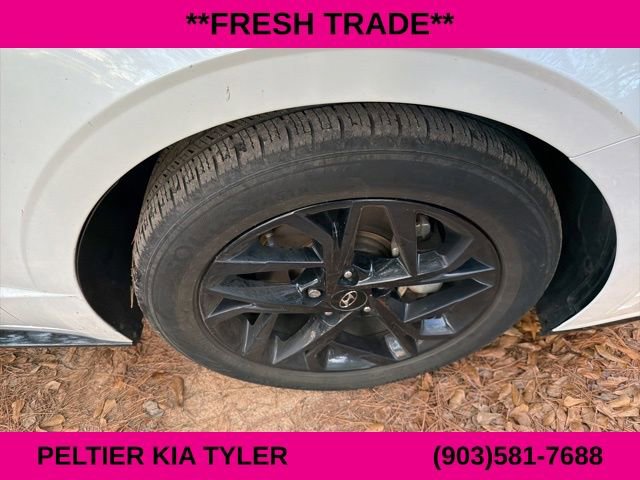 Used 2022 Hyundai Sonata SEL image 15