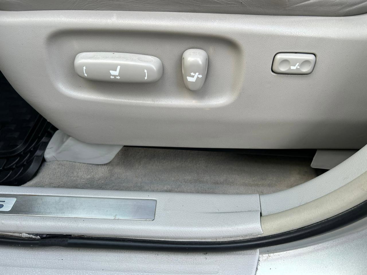 Used 2007 Lexus RX 400h AWD image 11