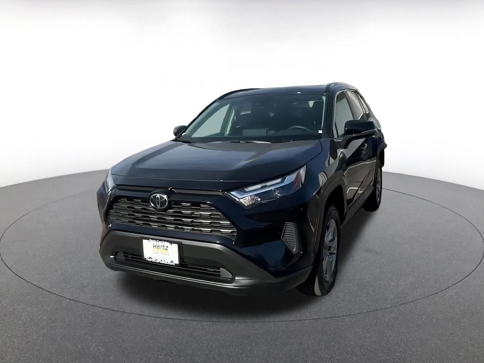 Used 2025 Toyota RAV4 XLE image 7