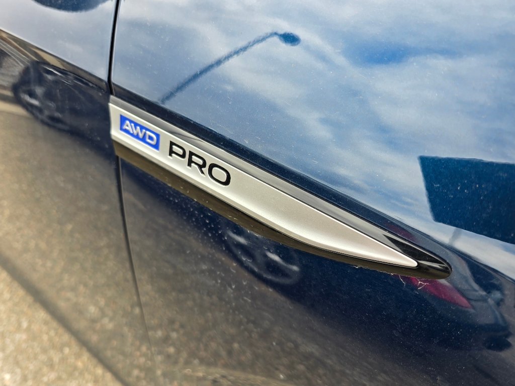 Used 2023 Volkswagen ID.4 Pro image 10