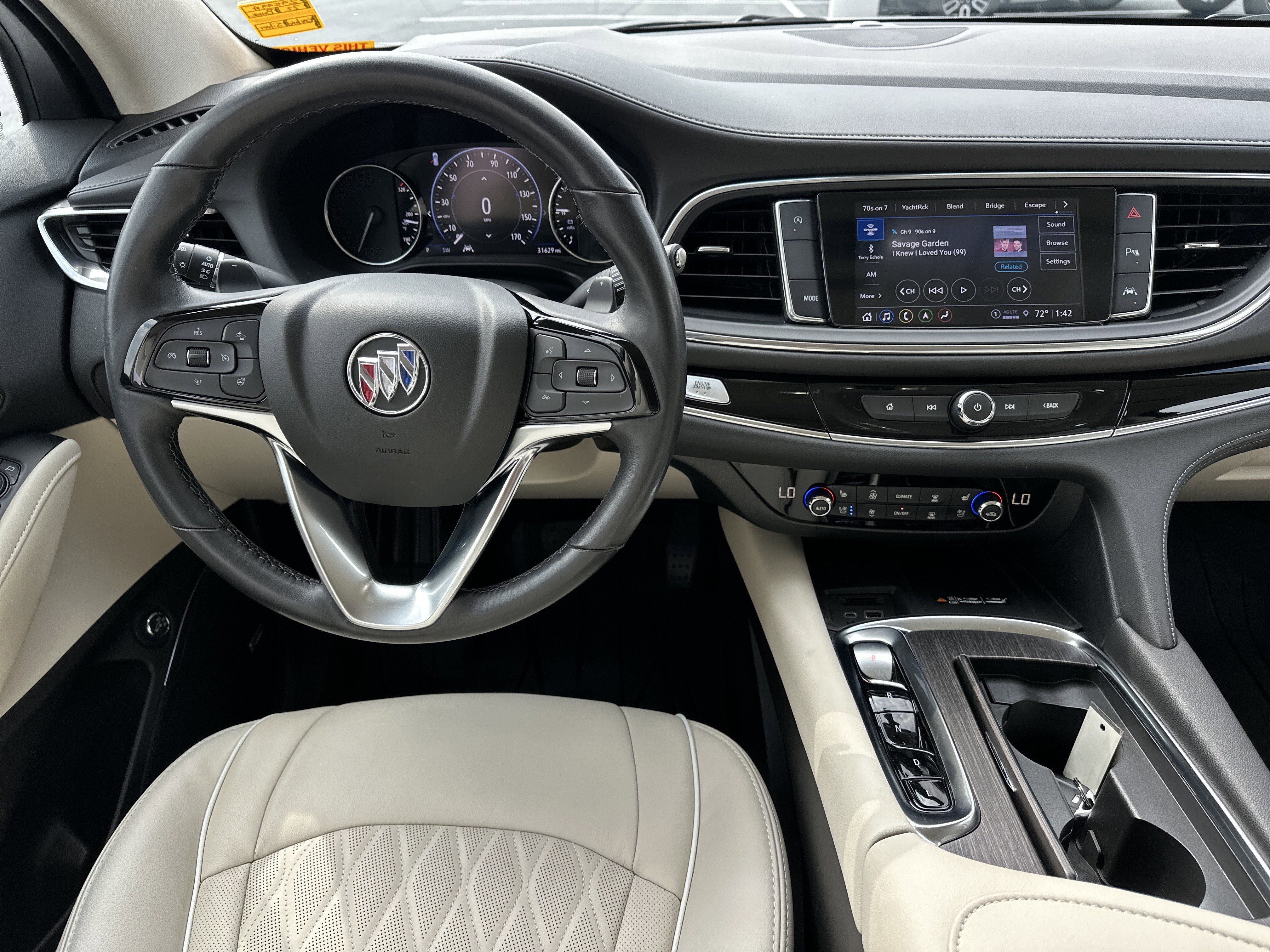 Used 2022 Buick Enclave Avenir w/ Avenir Technology Package image 17